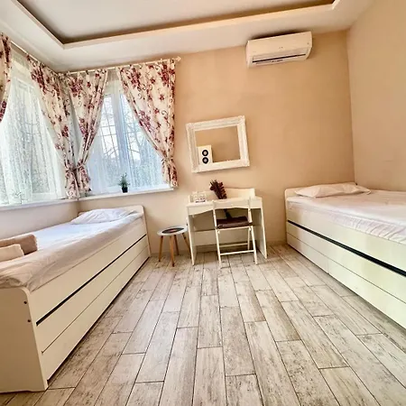 Cosy, 2bdr Flat In The Heart Of Old Апартамент *