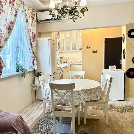 Апартамент Cosy, 2bdr Flat In The Heart Of Old