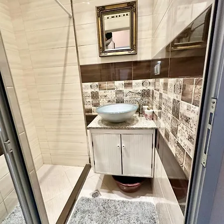 Cosy, 2bdr Flat In The Heart Of Old *