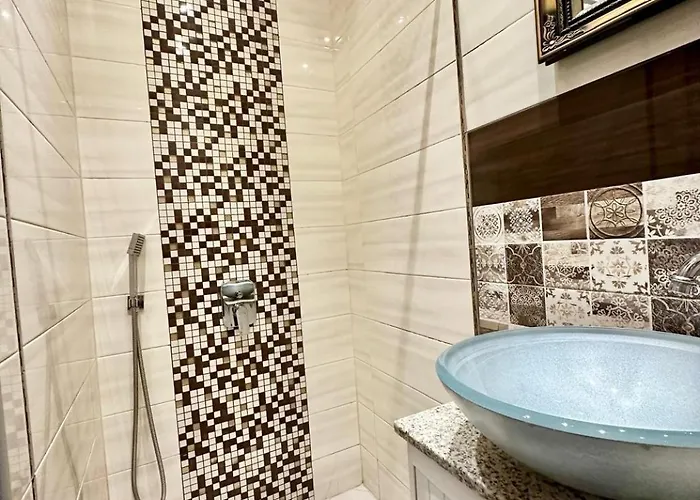 Cosy, 2bdr Flat In The Heart Of Old *