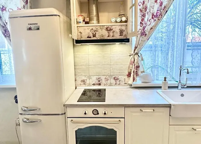 Cosy, 2bdr Flat In The Heart Of Old *