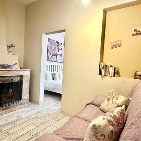 Cosy, 2bdr Flat In The Heart Of Old Lägenhet
