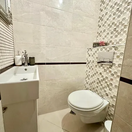 Cosy, 2bdr Flat In The Heart Of Old Appartement *