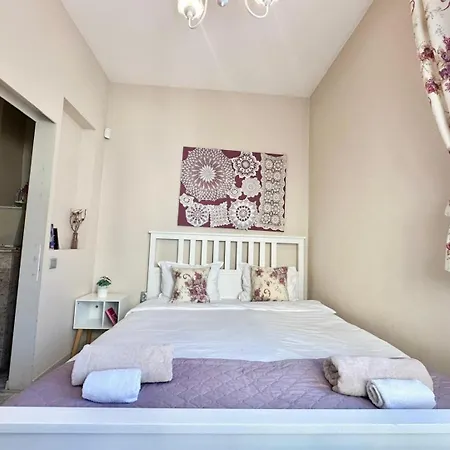 Cosy, 2bdr Flat In The Heart Of Old *