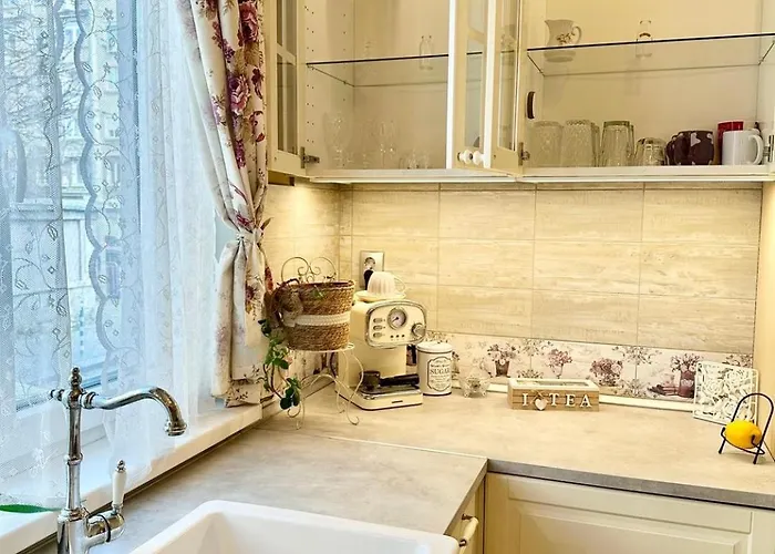 Cosy, 2bdr Flat In The Heart Of Old *