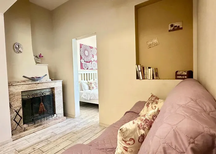 Διαμέρισμα Cosy, 2bdr Flat In The Heart Of Old *